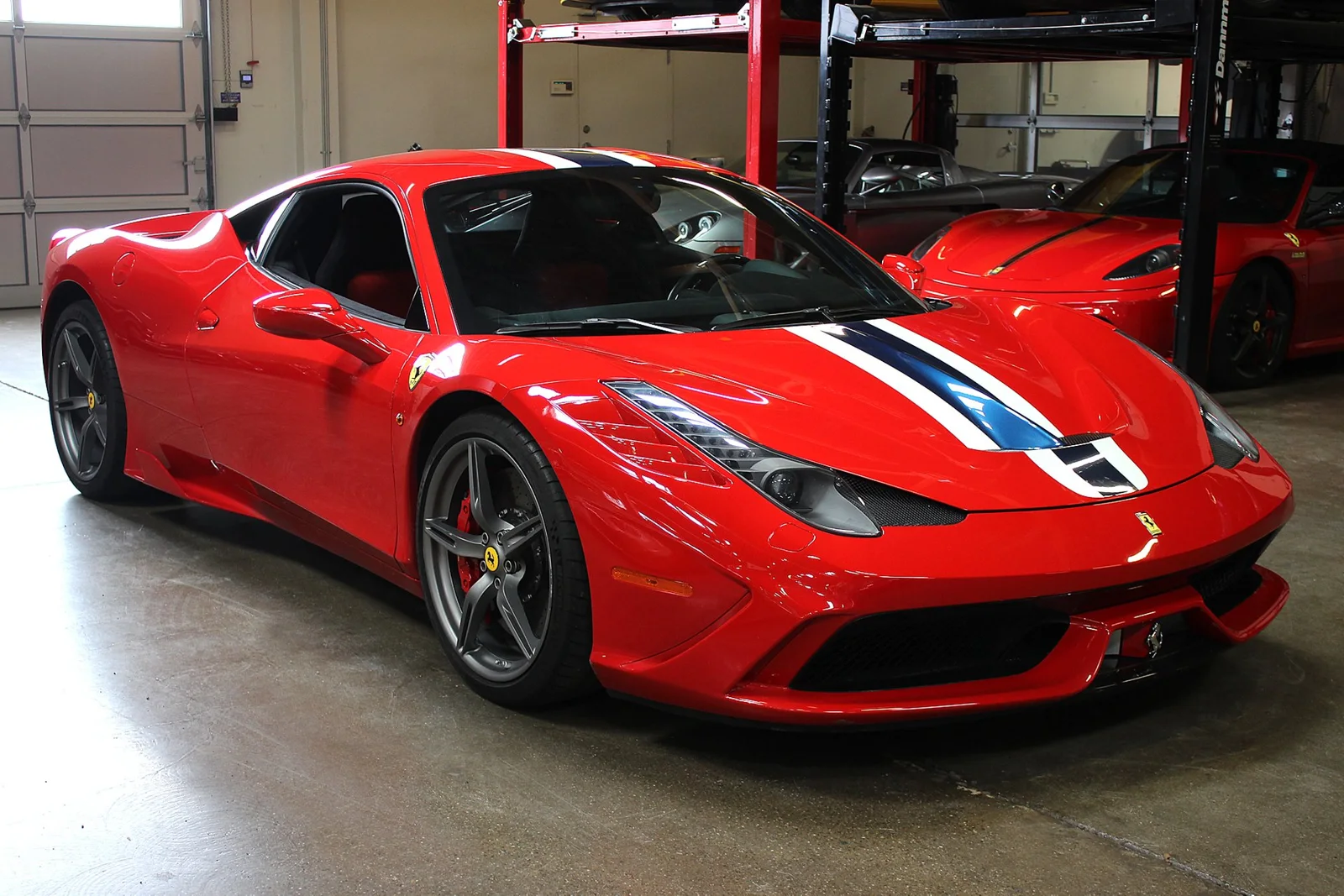 Ferrari — racing stripe details